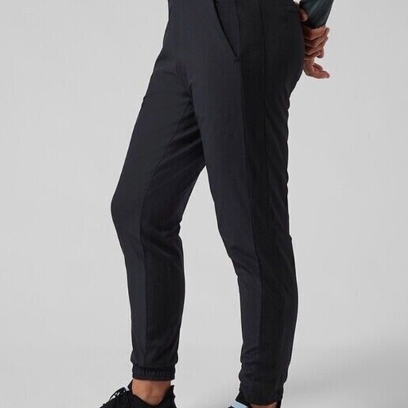 NWOT Athleta Brooklyn Lined Black Jogger Track Pants Womens 12 Athleisure Travel - Picture 3 of 12
